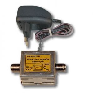wzmacniacz antenowy BADMOR 15dB \\"F\\" z zasilaczem